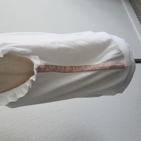 Studio by David Lerner sleeveless ruffle sweatshirt top.  Medium - Picture 3 of 7